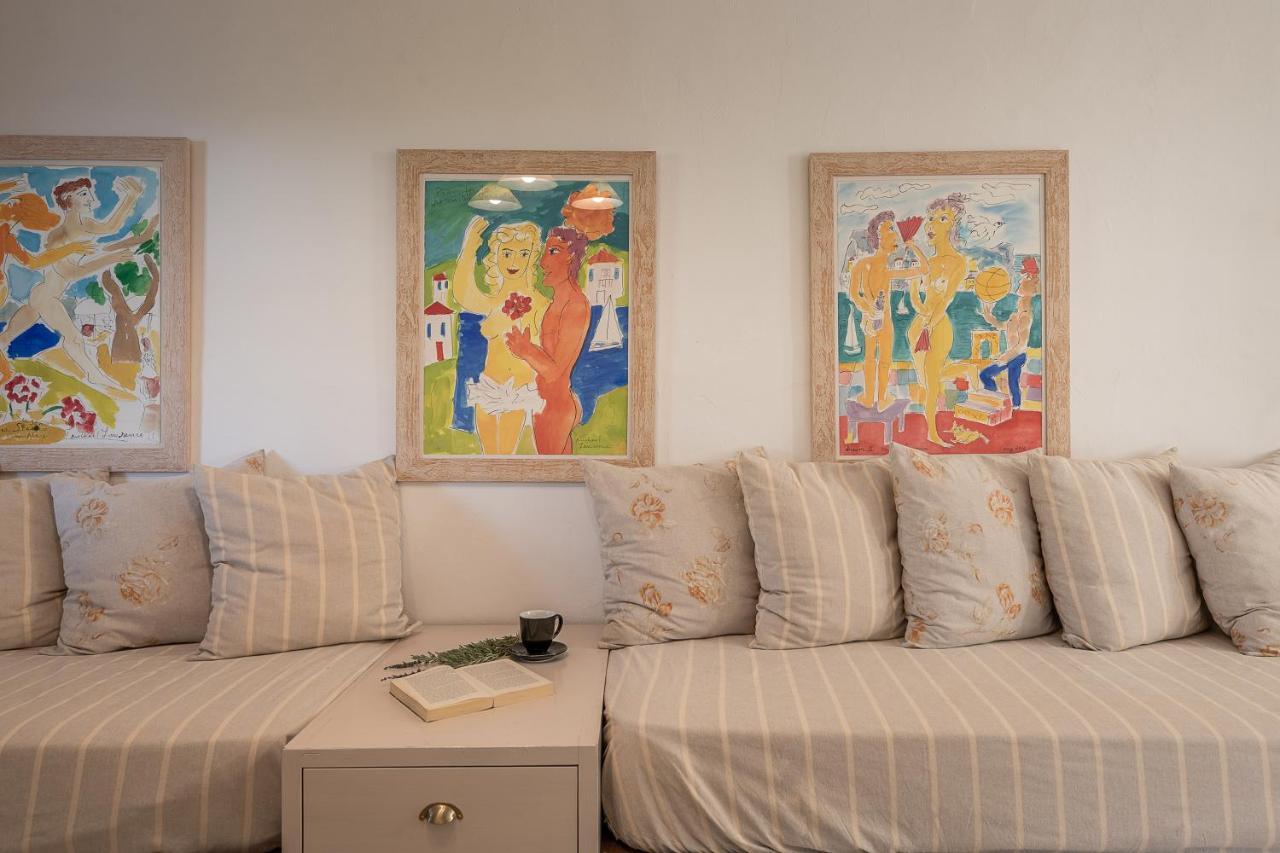 Four Seasons Hydra Luxury Suites Buitenkant foto