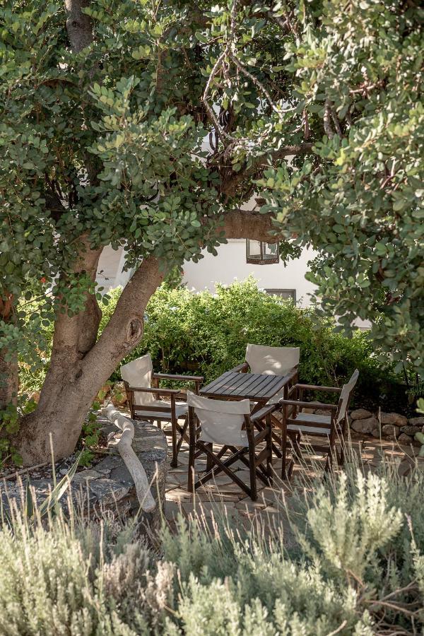 Four Seasons Hydra Luxury Suites Buitenkant foto