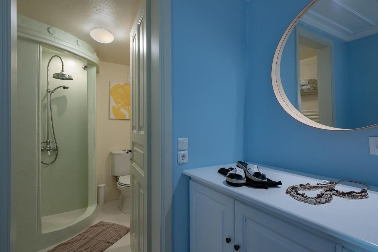 Four Seasons Hydra Luxury Suites Buitenkant foto