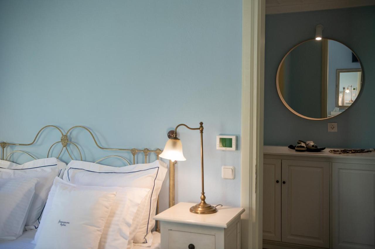 Four Seasons Hydra Luxury Suites Buitenkant foto